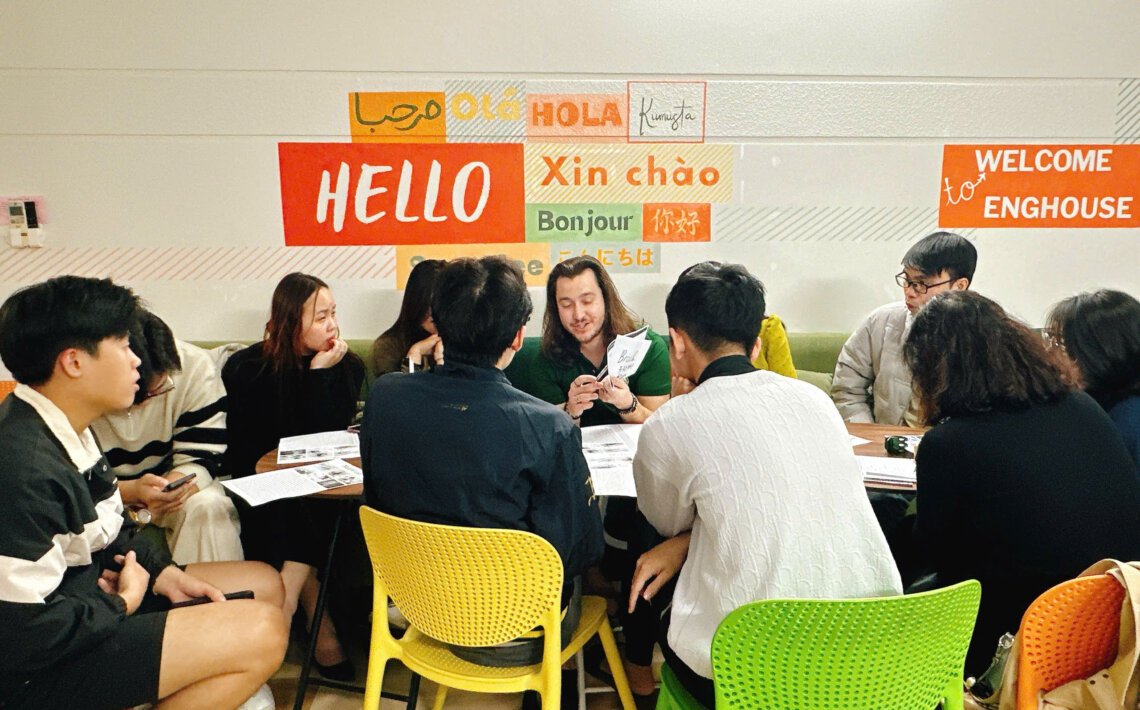 học tiếng anh nội trú
